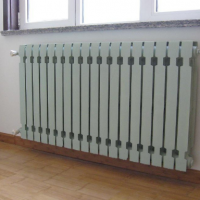 暖氣片與地暖對(duì)比